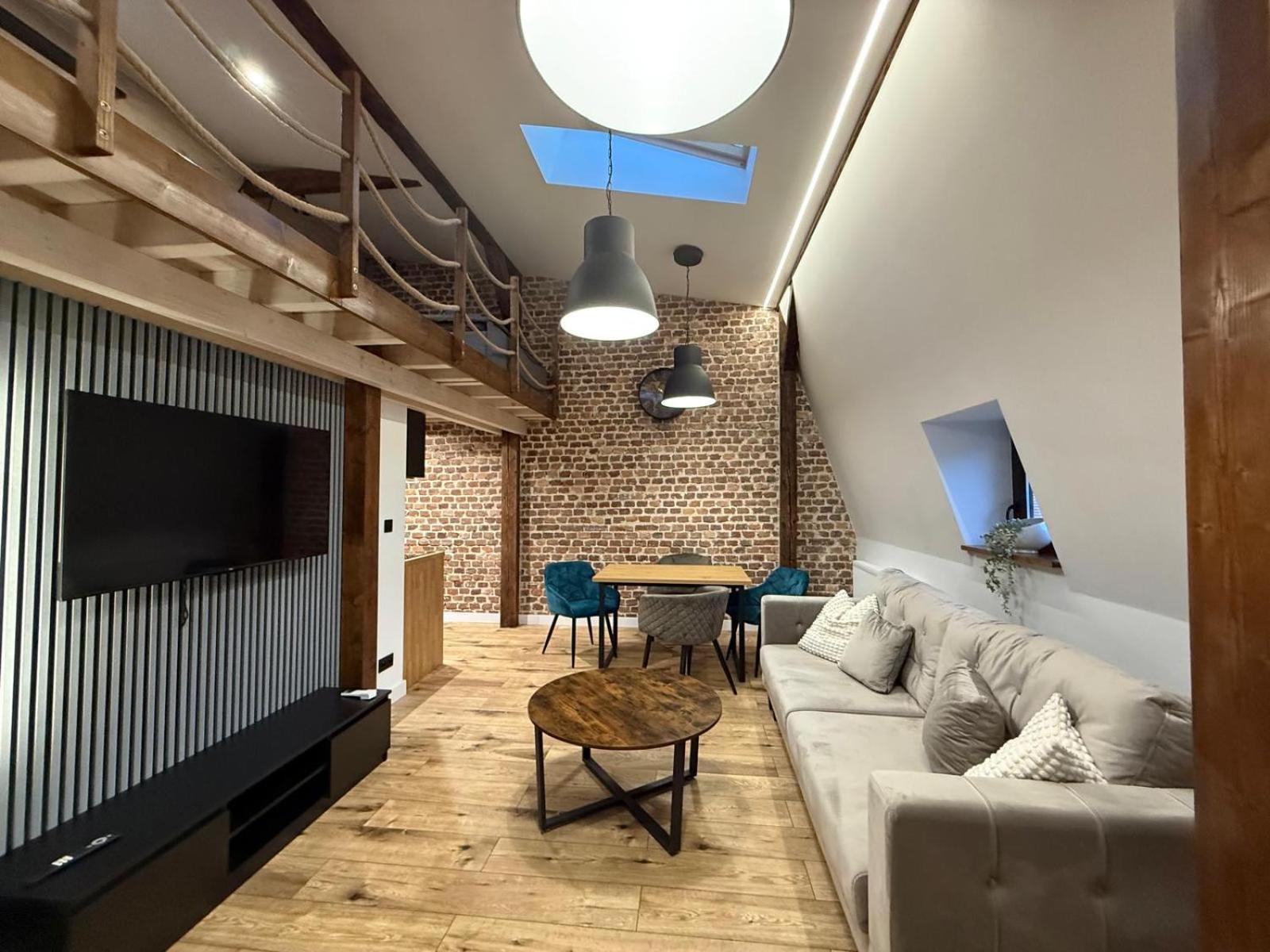 Loft In The City Center By Kobiela Apartments カトヴィツェ エクステリア 写真