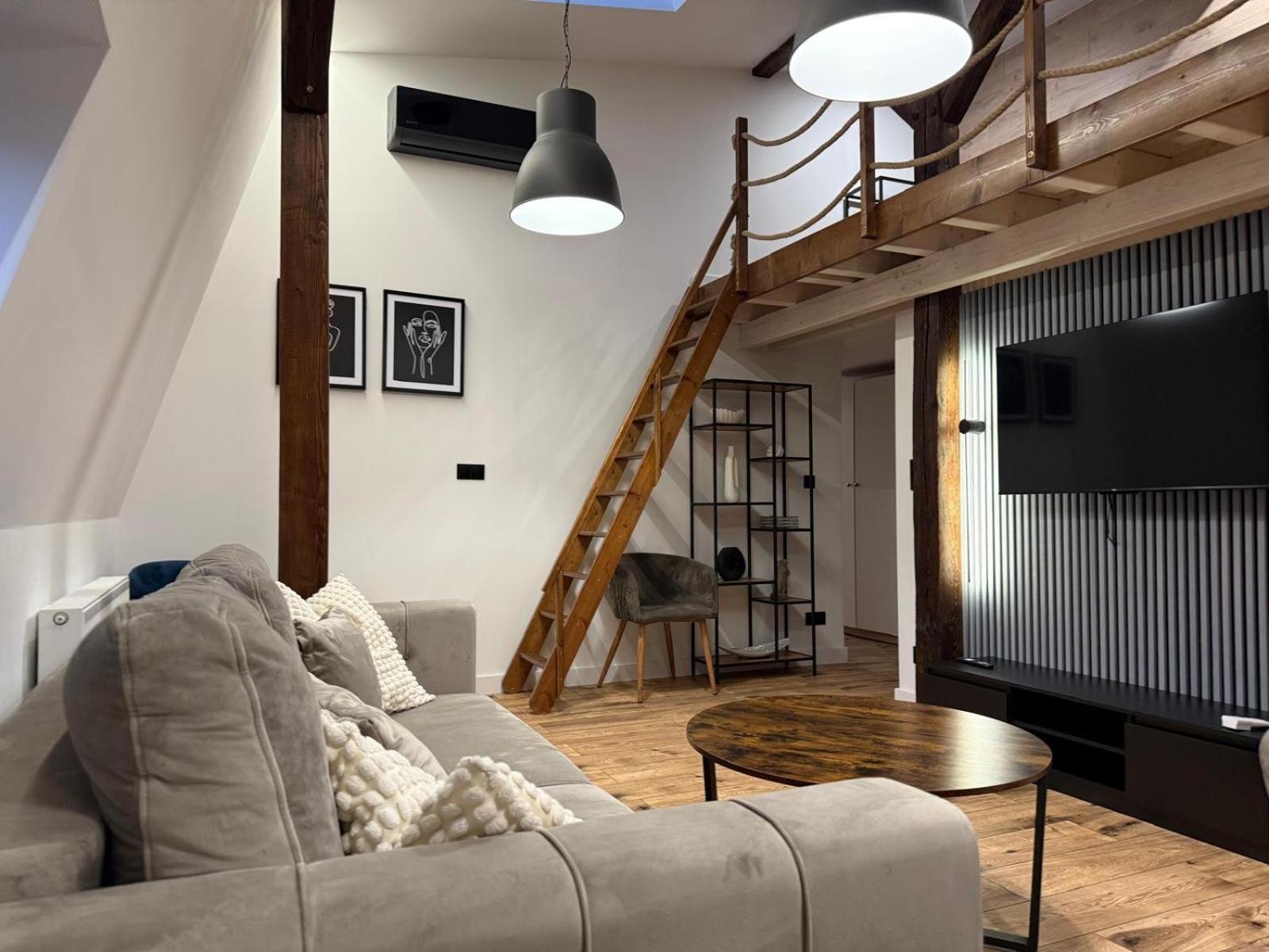 Loft In The City Center By Kobiela Apartments カトヴィツェ エクステリア 写真